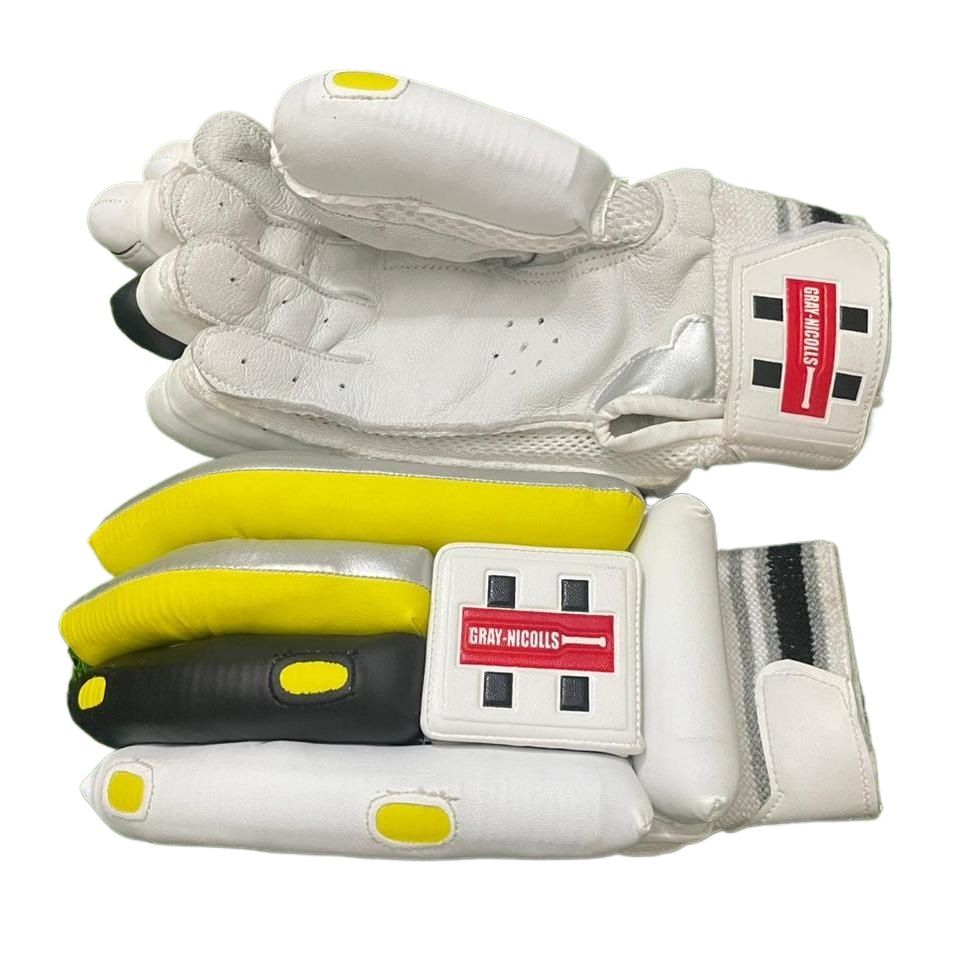 Gray Nicolls Ultra - Club Cricket Batting Gloves