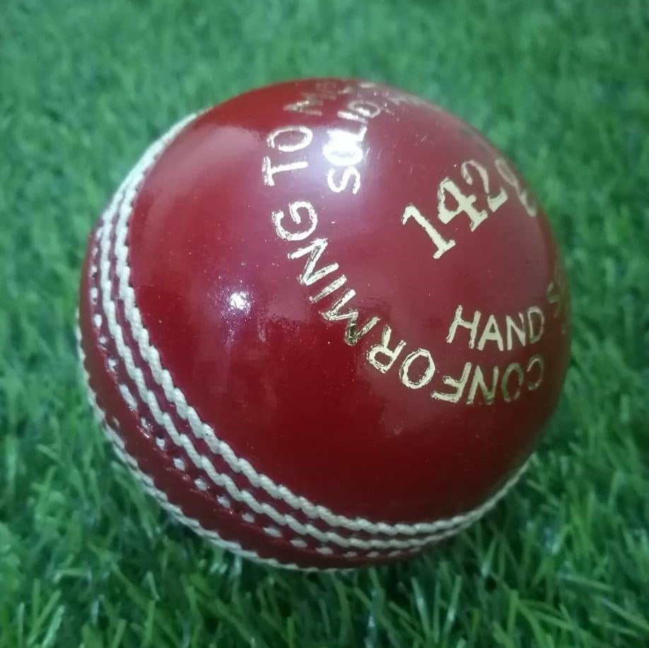 142 grams hand-stitched leather cricket ball made for women and junior players.