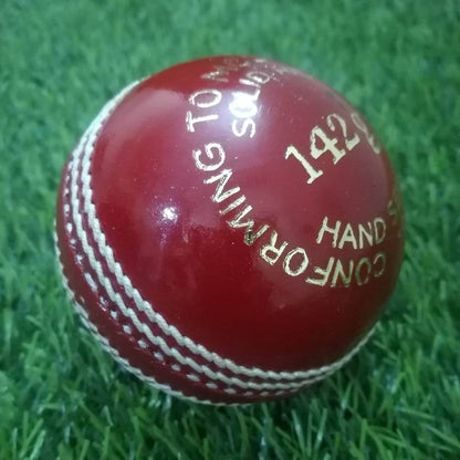 142 grams hand-stitched leather cricket ball made for women and junior players.